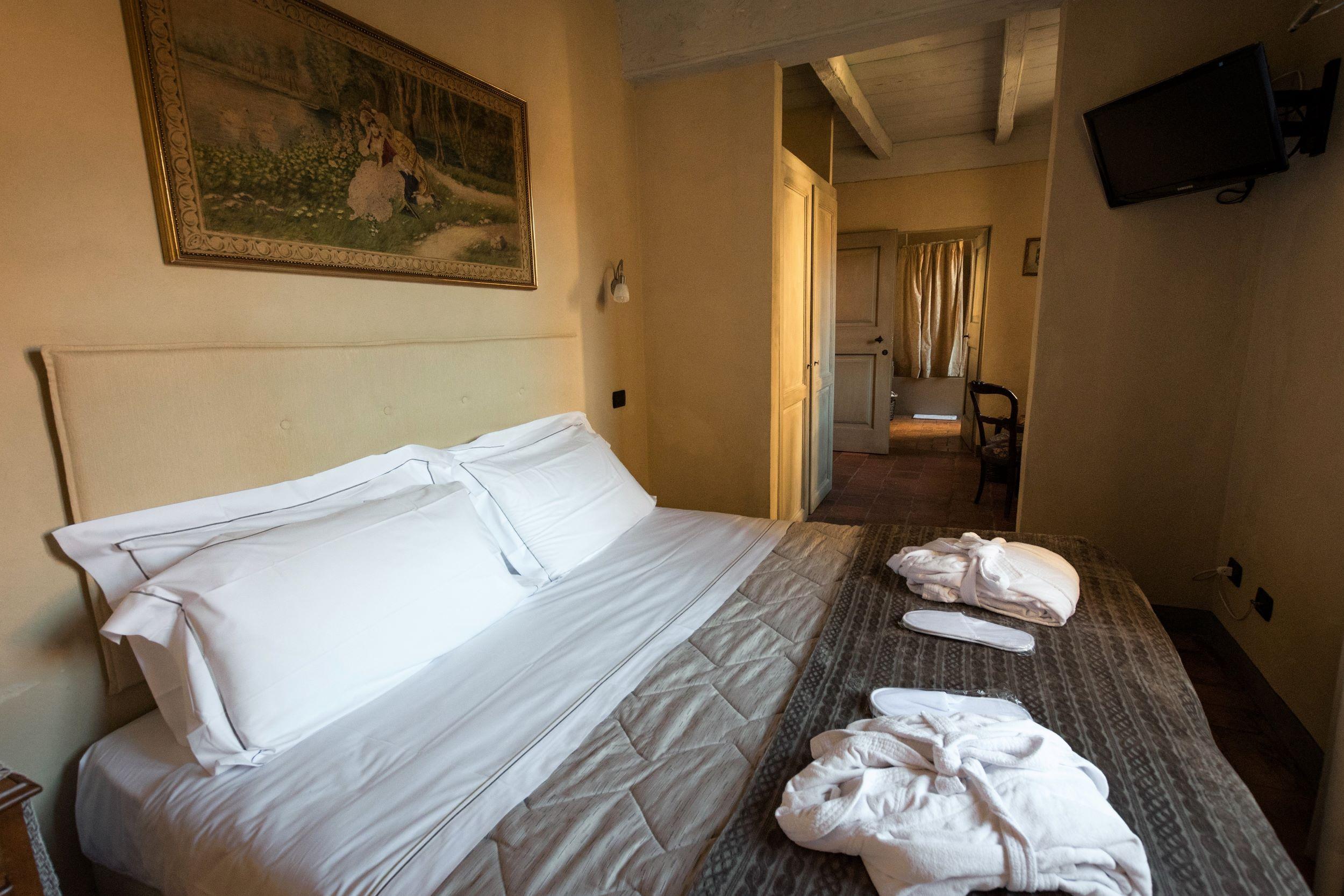 Antico Borgo Hotel Cuneo Eksteriør billede