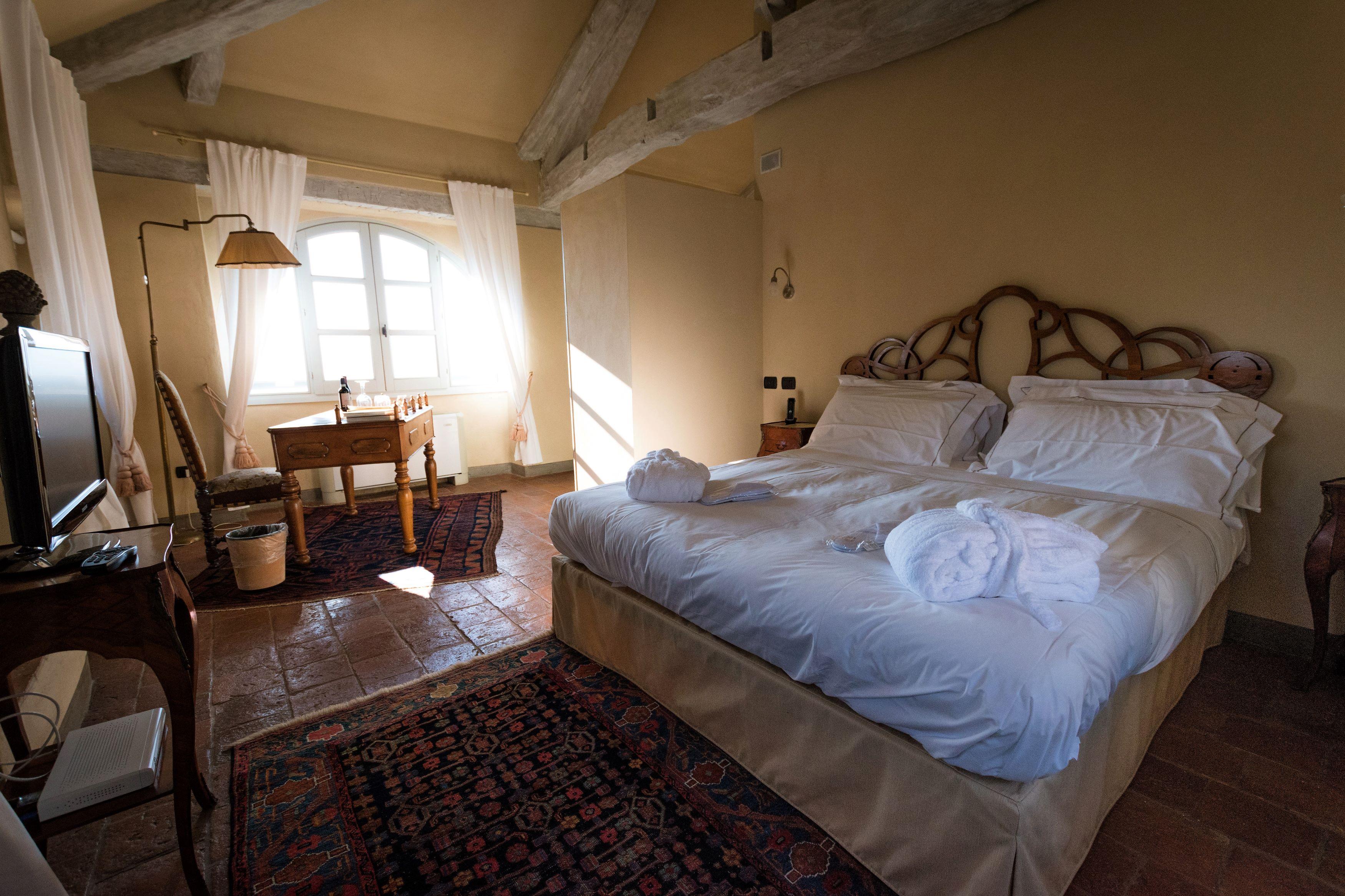 Antico Borgo Hotel Cuneo Eksteriør billede